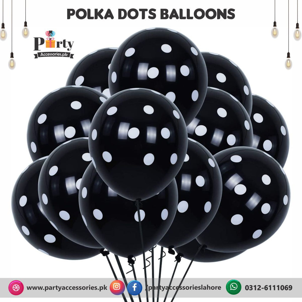black polka dot balloons in mcqueen theme